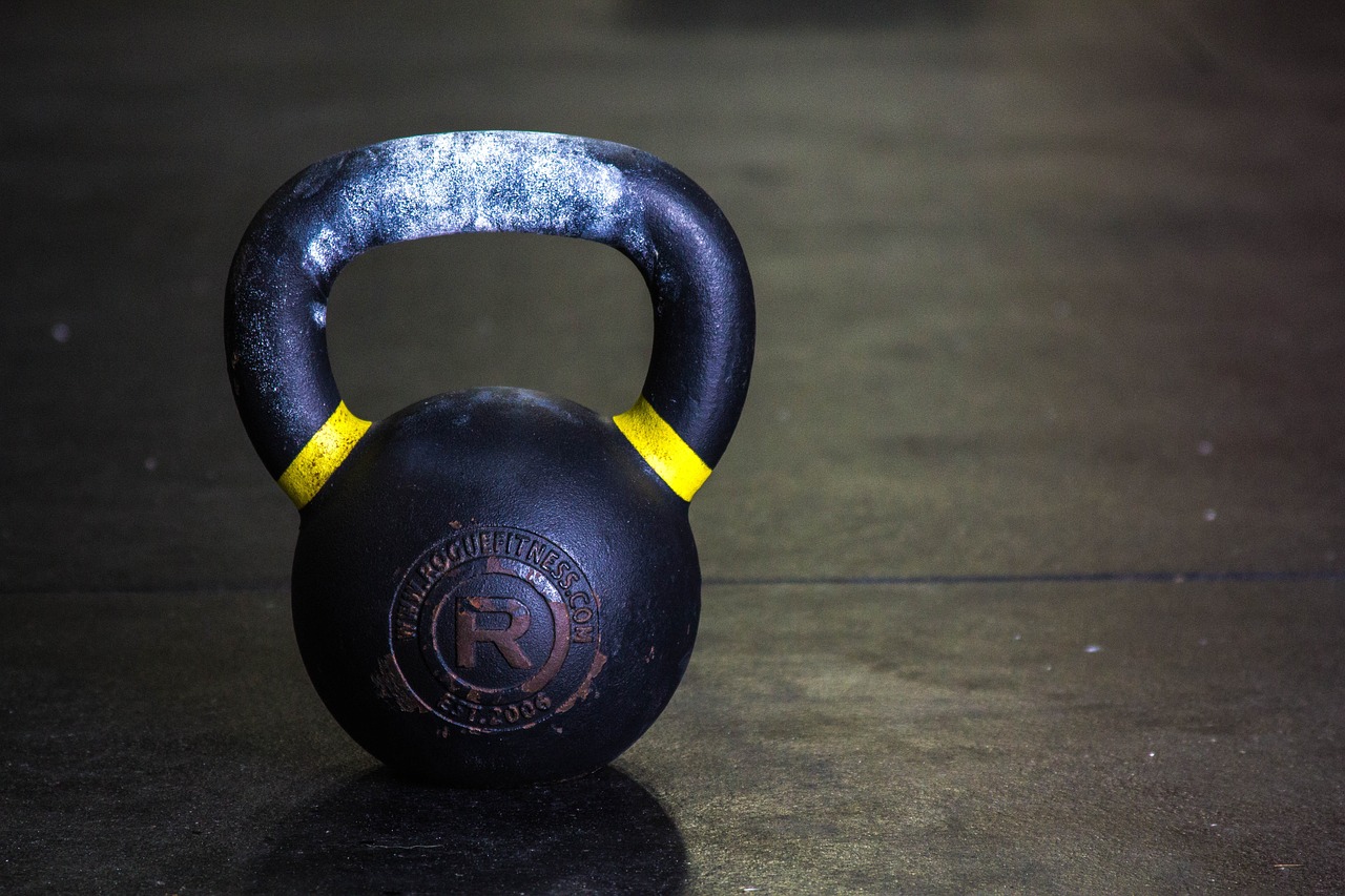 kettlebell, gym, fitness-3361559.jpg